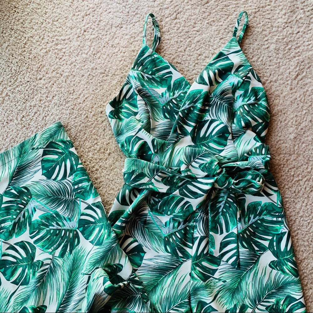 Green Tropical Leaf Print Sleeveless Wrap Jumpsuit